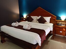 Aristocrat Residence & Hotel