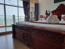 Aristocrat Residence & Hotel