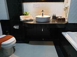 Aristocrat Residence & Hotel