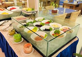 Aristocrat Residence & Hotel