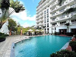 Aristocrat Residence & Hotel