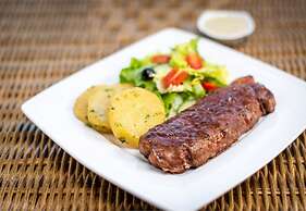 Aristocrat Residence & Hotel