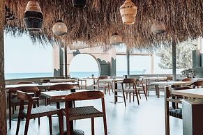 Eliros Mare Beachfront Poem Hotel