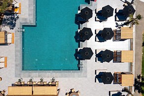 Eliros Mare Beachfront Poem Hotel