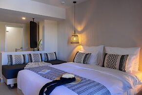 Eliros Mare Beachfront Poem Hotel