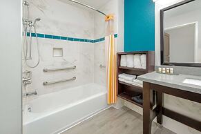La Quinta Inn & Suites by Wyndham Houston Humble Atascocita