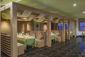 Royal Taj Mahal - All Inclusive