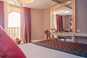 Royal Taj Mahal - All Inclusive