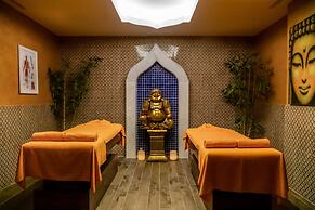 Royal Taj Mahal - All Inclusive