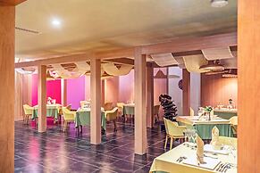 Royal Taj Mahal - All Inclusive