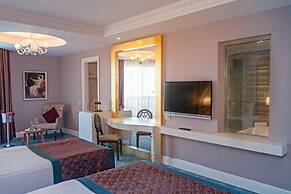 Royal Taj Mahal - All Inclusive