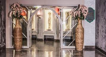 Royal Taj Mahal - All Inclusive