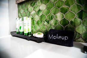 American Classic Inn