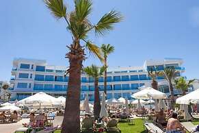 Vrissaki Beach Hotel