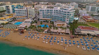 Vrissaki Beach Hotel