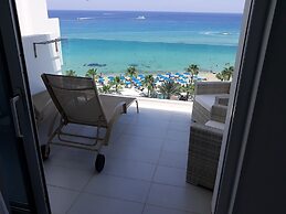 Vrissaki Beach Hotel