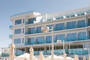 Vrissaki Beach Hotel