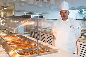 Vrissaki Beach Hotel