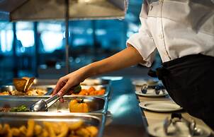 Vrissaki Beach Hotel