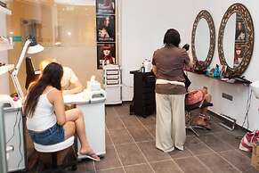 Vrissaki Beach Hotel