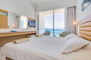 Vrissaki Beach Hotel