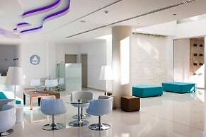 Vrissaki Beach Hotel