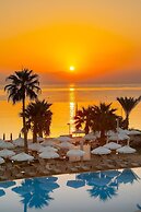 Vrissaki Beach Hotel