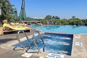 Acron Waterfront Resort