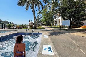 Acron Waterfront Resort