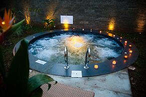 Acron Waterfront Resort