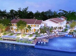 Acron Waterfront Resort