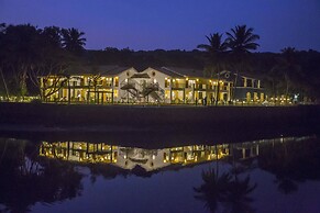 Acron Waterfront Resort