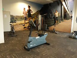 Luxury Service Suite At Taragon KL