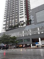 Luxury Service Suite At Taragon KL