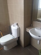 Luxury Service Suite At Taragon KL