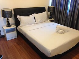 Luxury Service Suite At Taragon KL