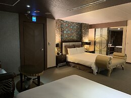 Crystal Motel