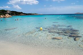 Baia de Bahas Residence