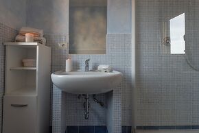 Baia de Bahas Residence