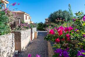 Baia de Bahas Residence