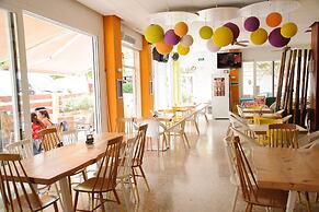 Poniente Playa Aparthotel