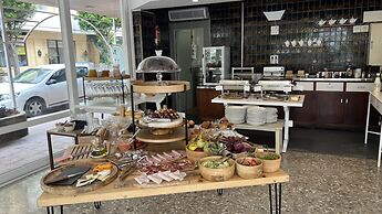 Poniente Playa Aparthotel