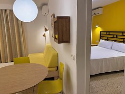 Poniente Playa Aparthotel