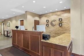 Comfort Inn & Suites West - Medical Center