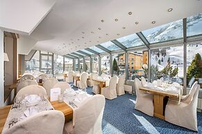 Hotel Alpina