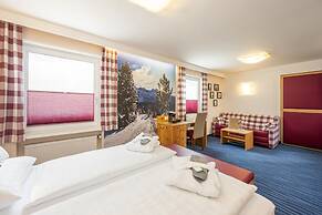 Hotel Alpina