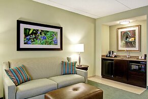 Hilton Garden Inn Woodbridge