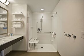 Hampton Inn & Suites Dallas/Plano-East