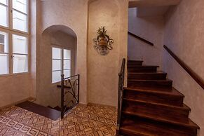 Boutique Residence by Little King