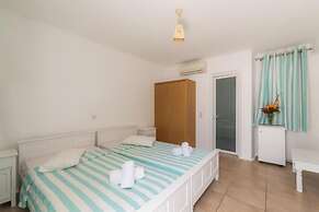 Paradise Beach Resort